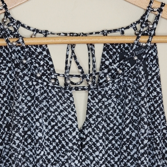 WHBM | Beaded Caged Neckline Dress with Elastic Waist Black White Print Small - Picture 3 of 7